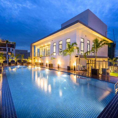 Mansion 51 Hotel & Apartment Phnom Penh Esterno foto