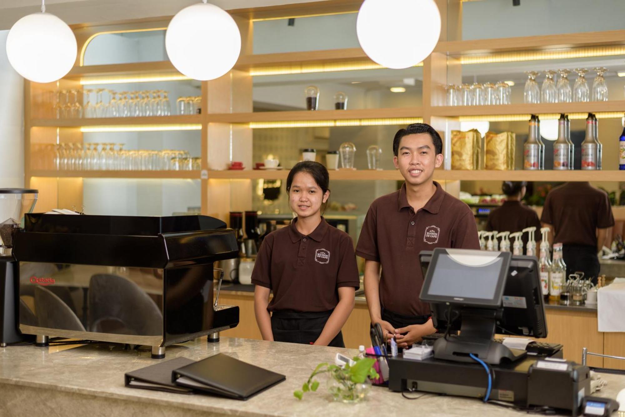 Mansion 51 Hotel & Apartment Phnom Penh Esterno foto