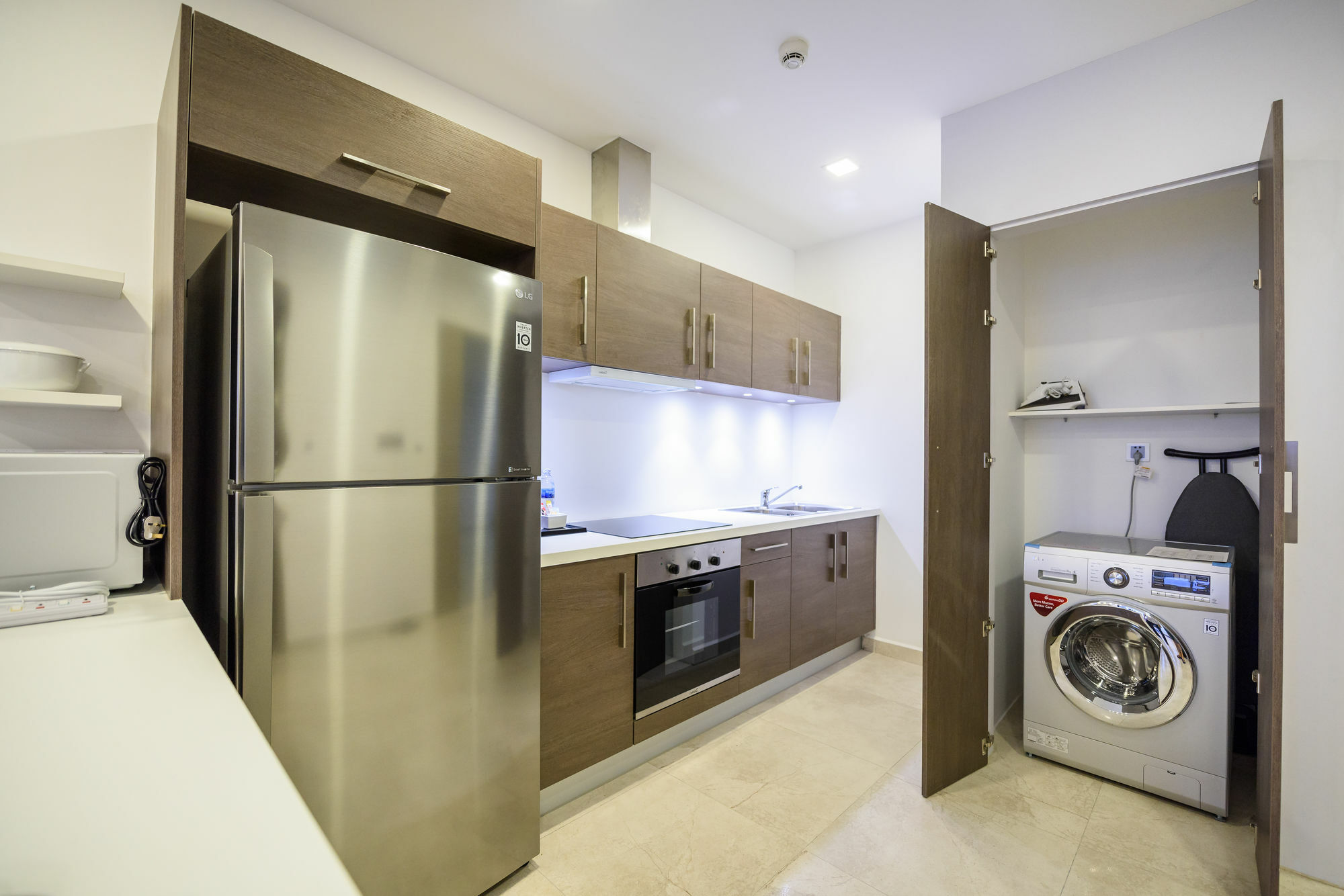 Mansion 51 Hotel & Apartment Phnom Penh Esterno foto